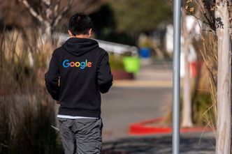 Programista Google z pokolenia Z mówi, że płacą mu za nic. Pisze kod godzinę dziennie, a potem zaczyna drugą pracę