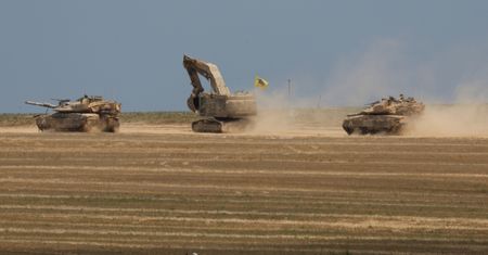 Czołgi wtargnęły do Rafah. Dochodzi do pierwszych starć