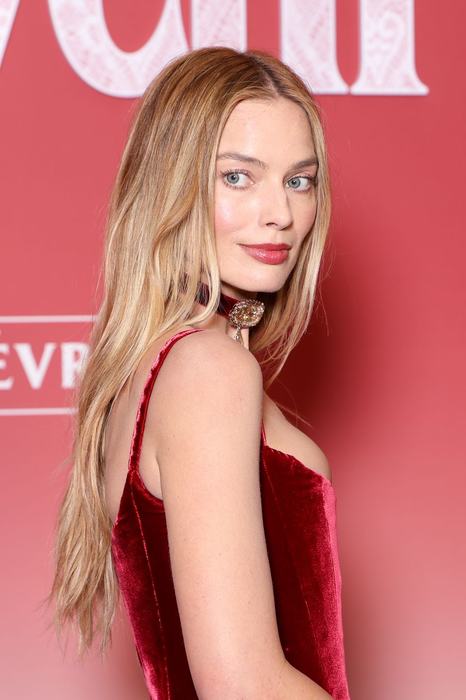 Margot Robbie na premierze filmu "Wichrowe wzgórza" w Paryżu