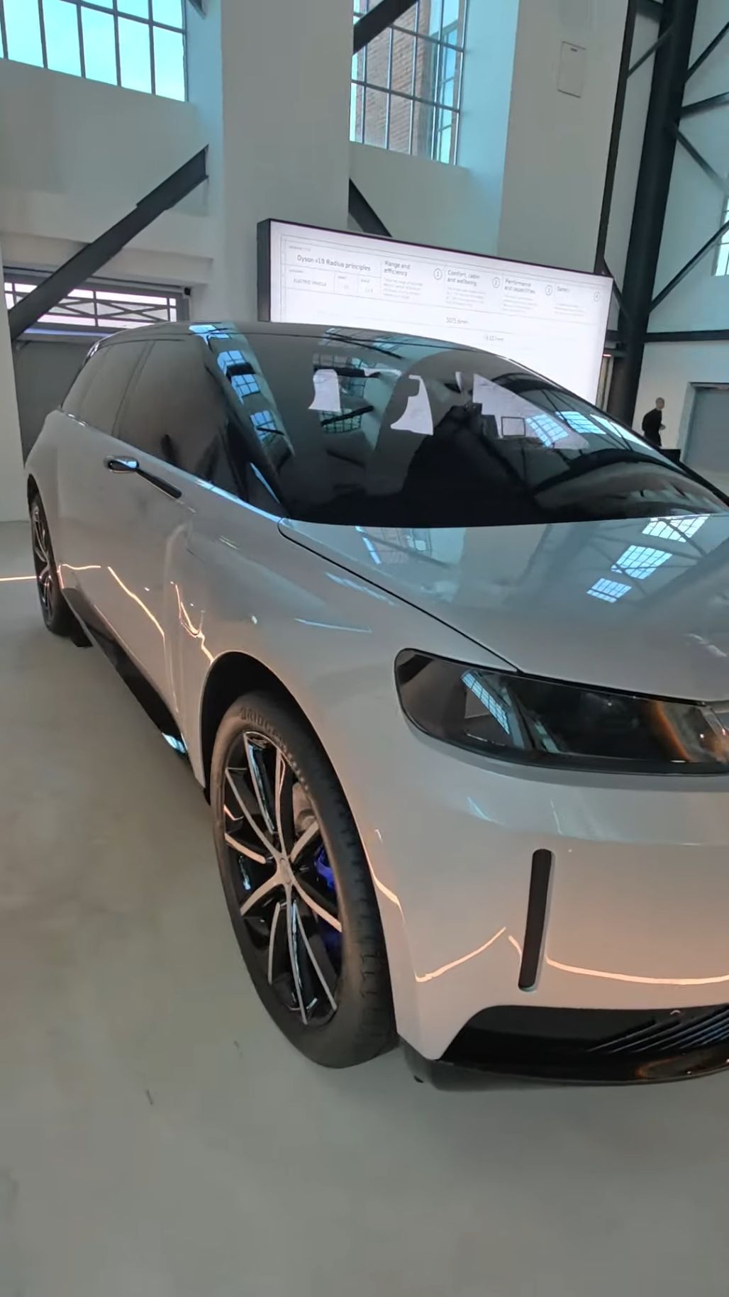 Dyson EV – prototyp samochodu elektrycznego