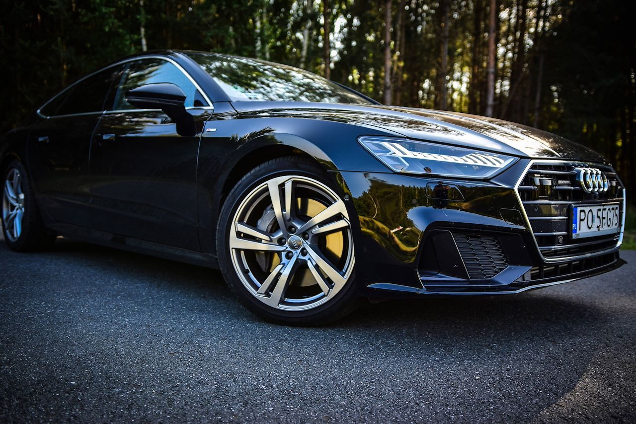 Audi A7.