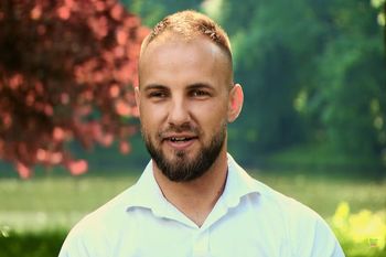Arek z "Rolnika" szuka żony, ale nie chce szybkiego ślubu. Ma powody