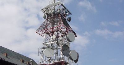 Telefony komórkowe a pole elektromagnetyczne