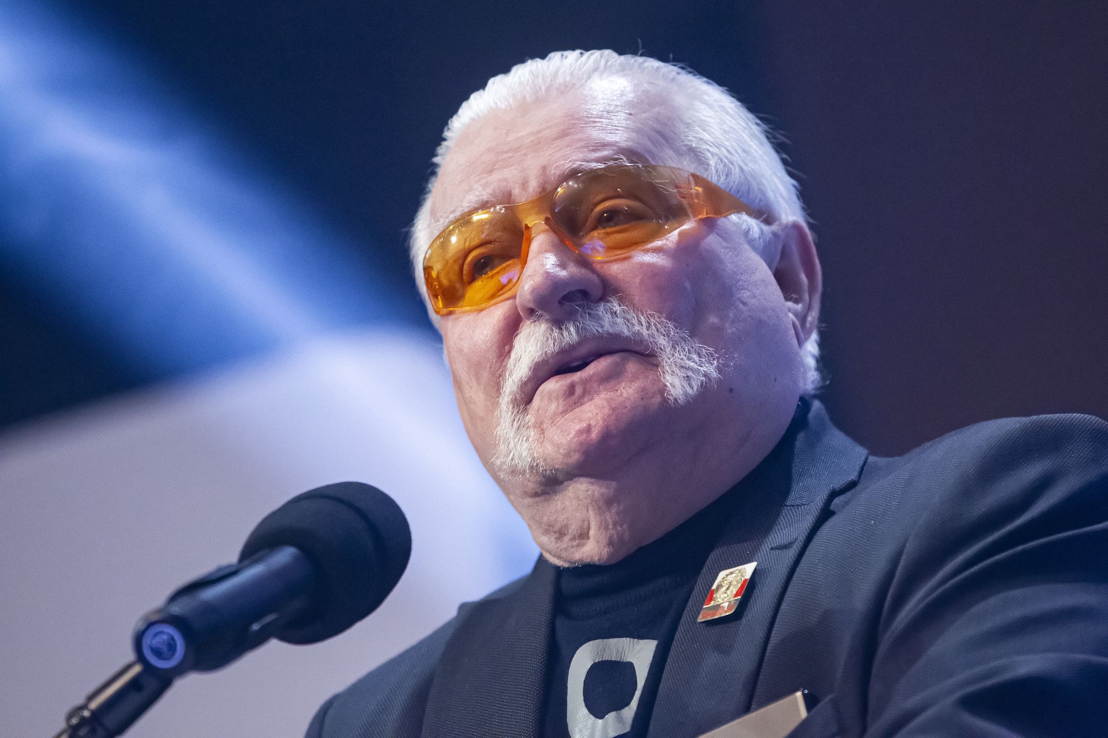 Wałęsa chory na COVID-19 