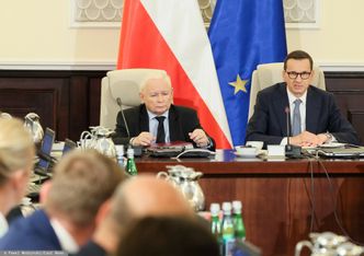 "Propaganda sukcesu i księgowe sztuczki". Potrzebny jest skokowy wzrost wydatków na ochronę zdrowia