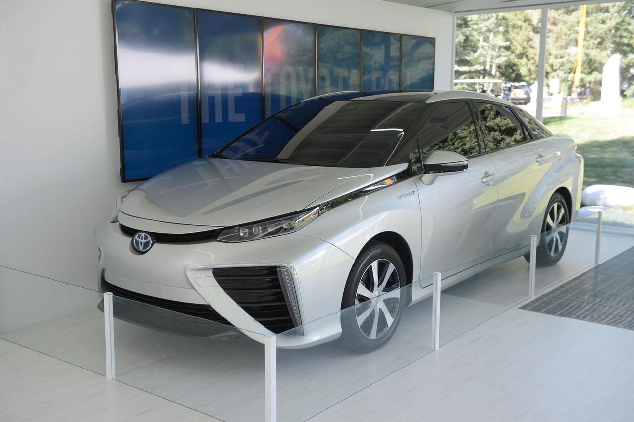 Toyota FCV - z wodorem do produkcji
