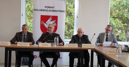 Rada Powiatu Golubsko-Dobrzyńskiego apeluje ws. szpitali powiatowych. Samorządowcy chcą zmian