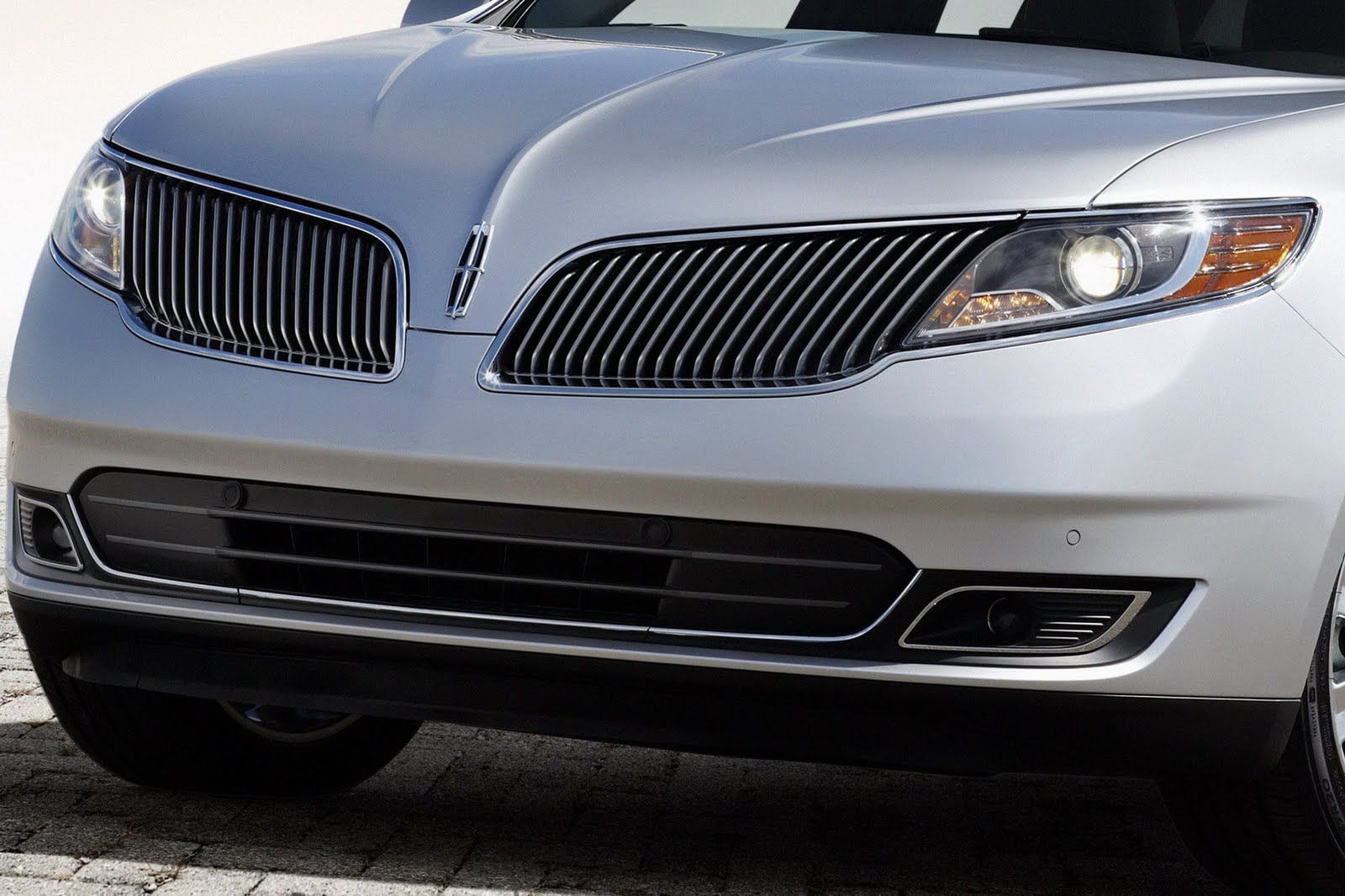 Lincoln MKS