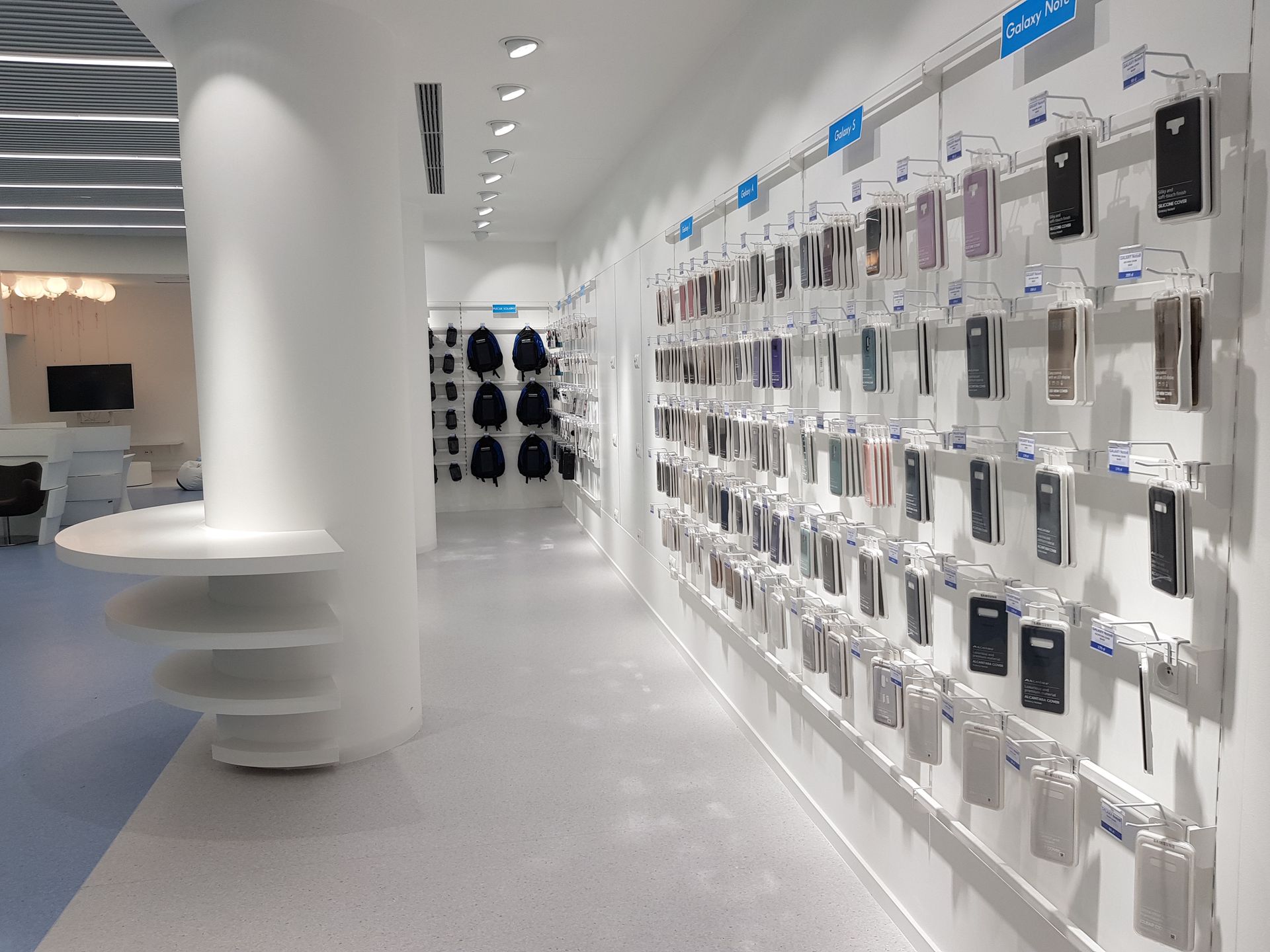 Serwis Samsung to także miejsce, gdzie można kupić oryginalne akcesoria do smartfonów.