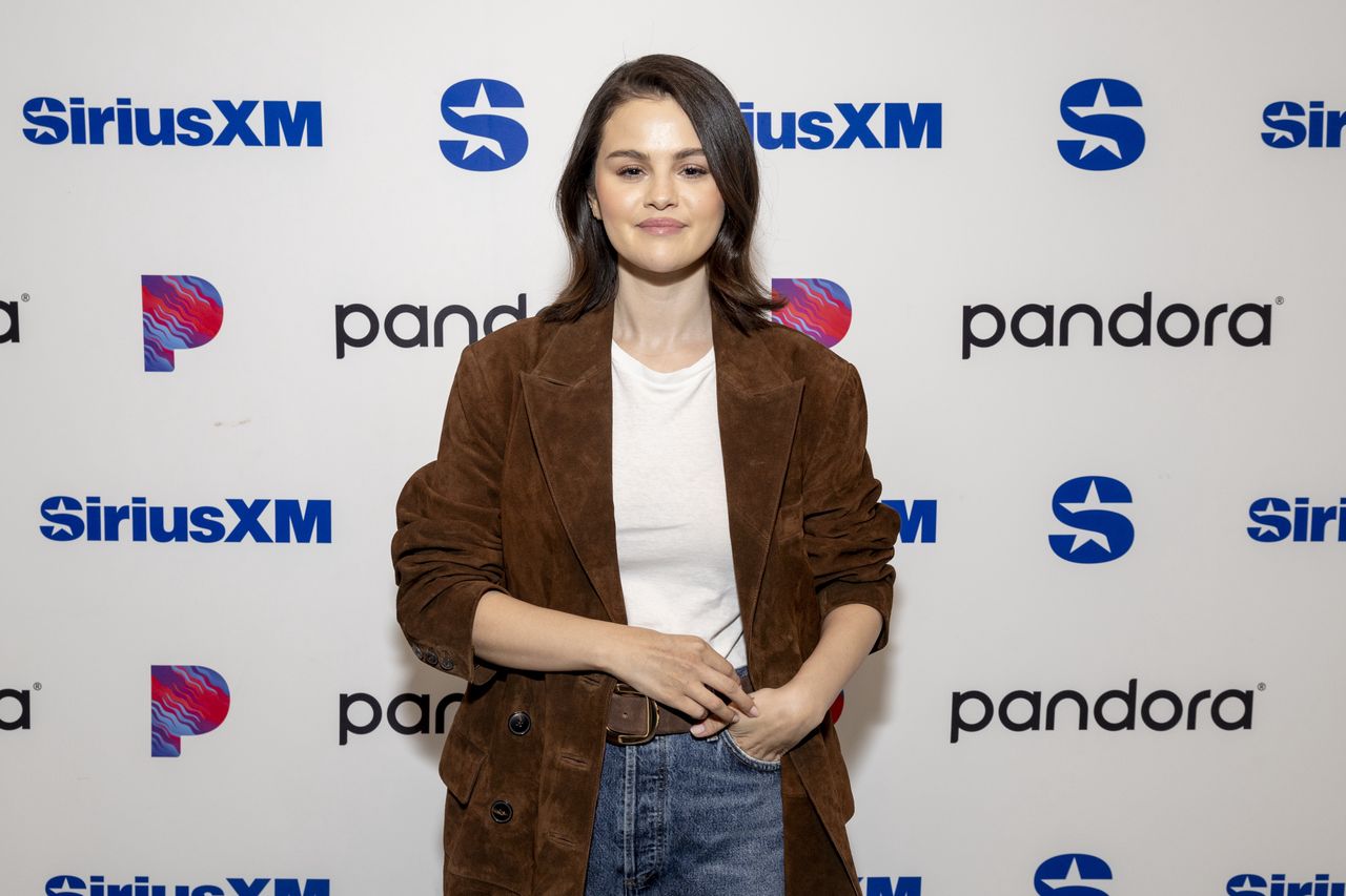 LOS ANGELES, CALIFORNIA - DECEMBER 09: Selena Gomez visits the SiriusXM studios in Los Angeles on December 09, 2024 in Los Angeles, California. (Photo by Emma McIntyre/Getty Images for SiriusXM)