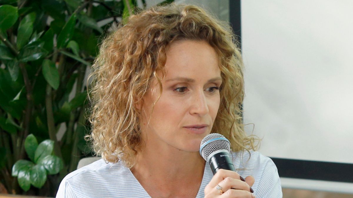 Monika Mrozowska pokazuje się w bikini i przyznaje, że rozważała operację plastyczną