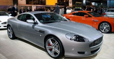 Aston Martin bliżej Mercedesa