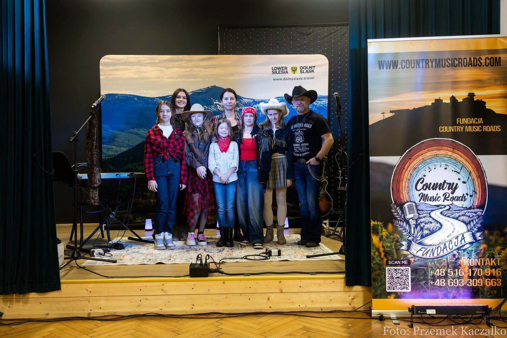 15.11.2025 Finał warsztatów country w MDK Jelenia Góra