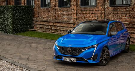 Peugeot potrzebuje 850 osób do fabryki w Mulhouse. Popyt przerósł oczekiwania