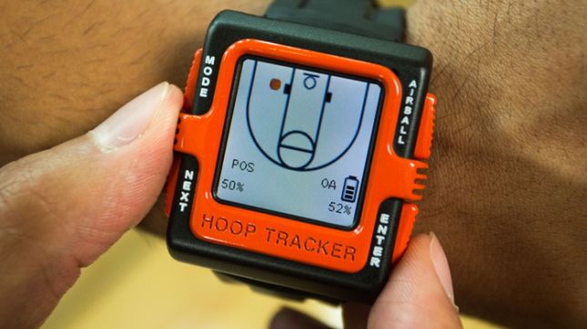 Hoop Tracker. Zegarek, który pomoże poprawnie rzucić do kosza! 1