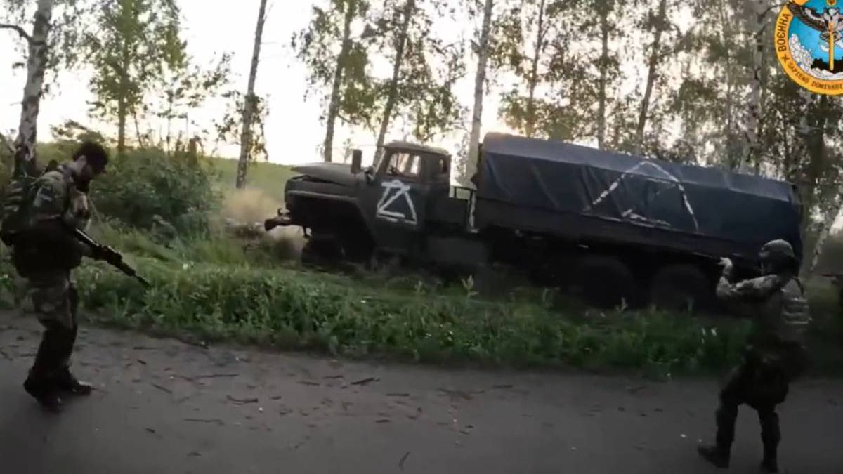 Czeczeni z jednostki OBON zaatakowali konwój rosyjski i całkowicie go zniszczyli 