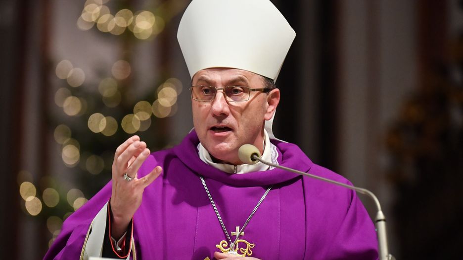 Prymas zabrał głos przed wyborami. "Nie ma takiej partii"