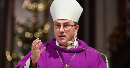 Prymas zabrał głos przed wyborami. "Nie ma takiej partii"