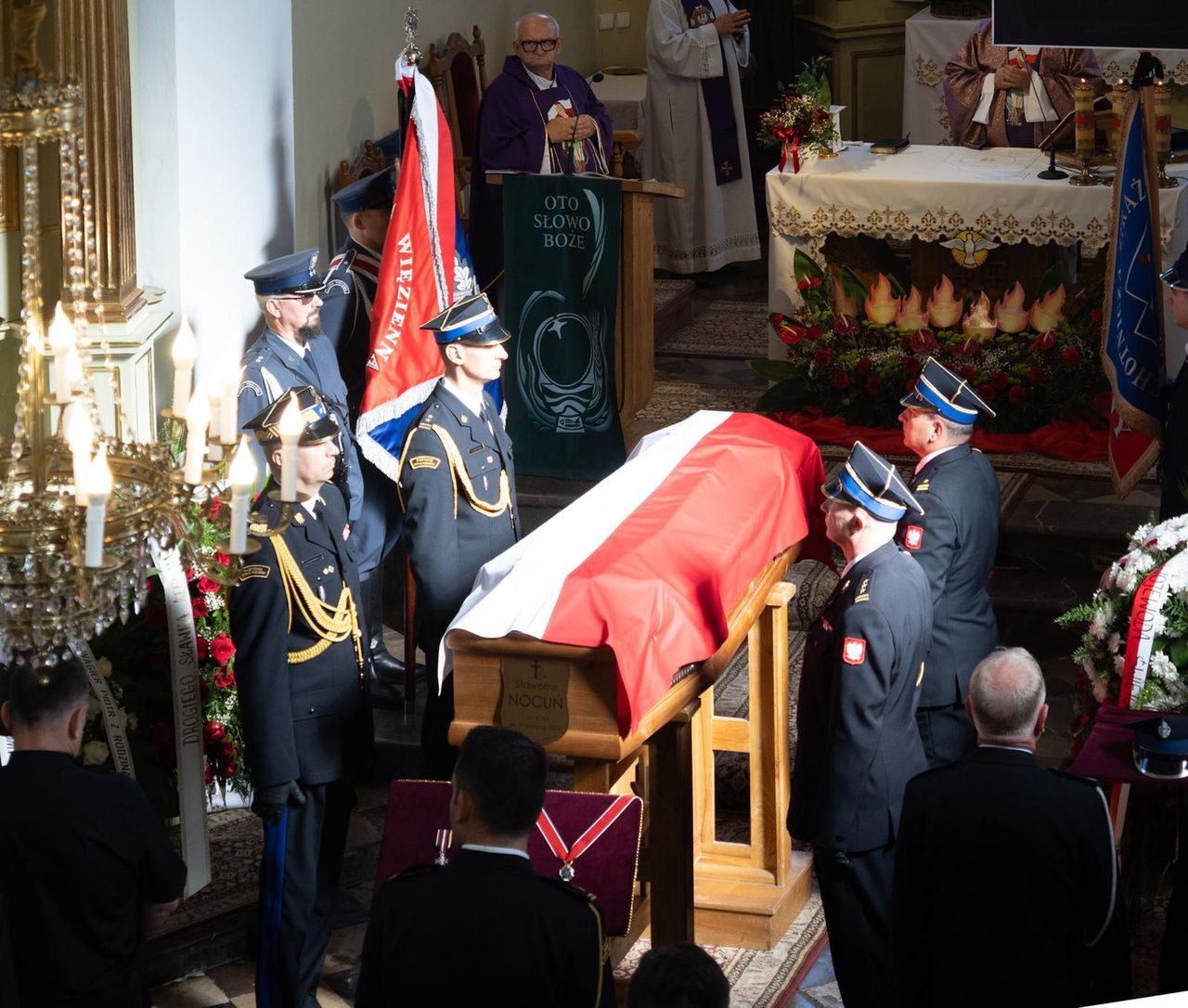 Zmarł po ukąszeniu owada. Uroczyście pożegnano strażaka