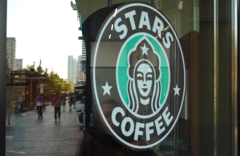 Rosjanie mają swojego Starbucksa. Trudno odróżnić od oryginału