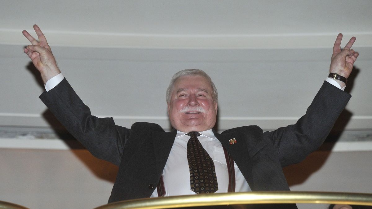 Lech Wałęsa świętuje "imieniny". Internauci składają byłemu prezydentowi życzenia