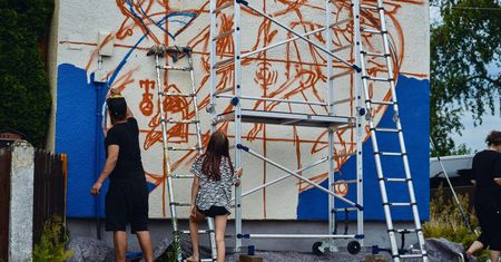 Anioły opowiedzą historie toruńskich dzielnic. Wraca festiwal "Łopot"