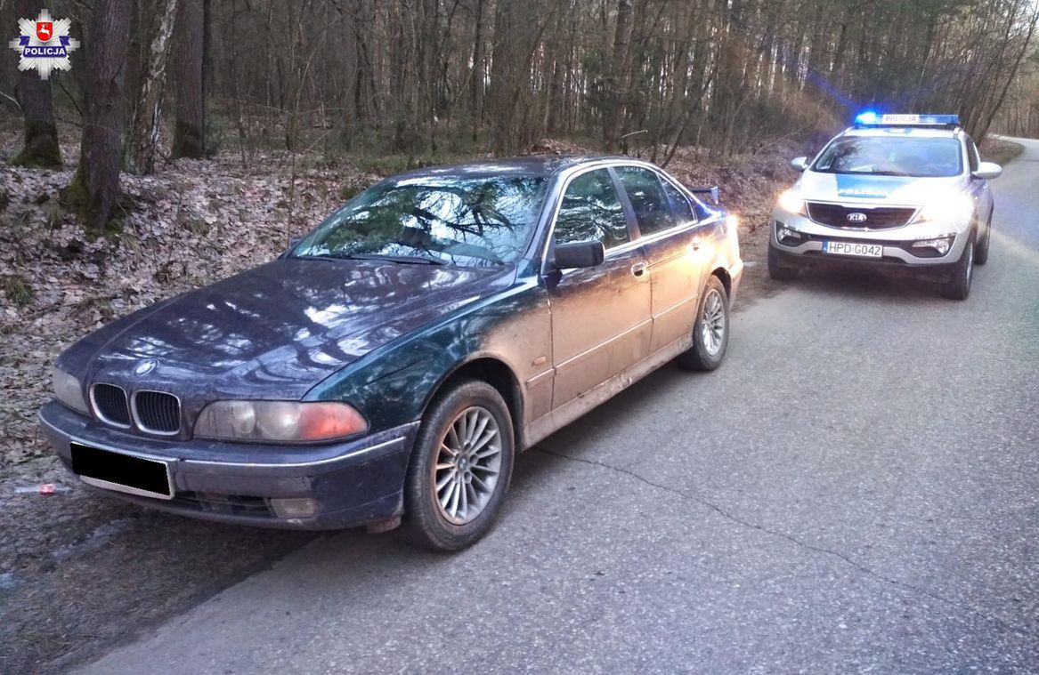 Olszewnica. Kierowca BMW jechał i pił piwo. "Miał blisko do domu"