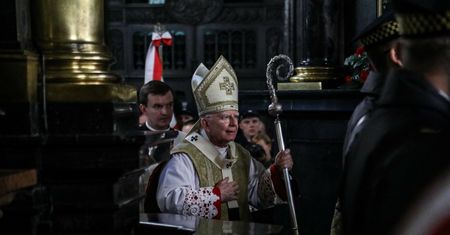 Refleksje arcybiskupa na temat muzyki na ślubach i komuniach. "Niepokojące"