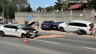Pijany kierowca wjechał w 4 auta przed kościołem na Białołęce