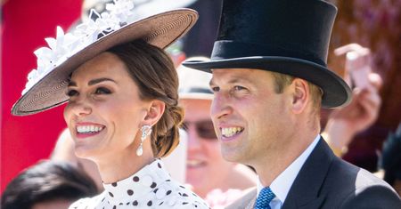 Jak dwie krople wody! Zobacz, kto zagra Williama i Kate w serialu "The Crown"