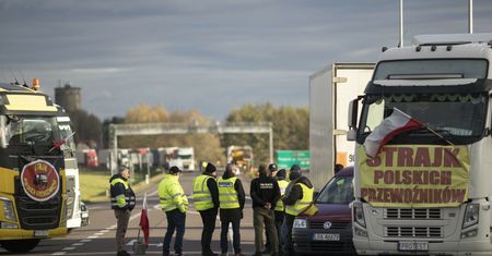 Ukraińcy oskarżają Polskę o blokadę pomocy humanitarnej. Dane mówią co innego