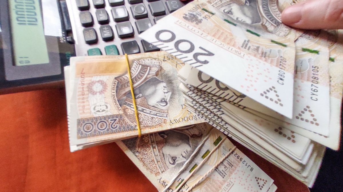 reporter_baza_2022-12
07.12.2022 Lodz. Liczenie oszczednosci trzymanych w domu. Fot. Piotr Kamionka/REPORTER
Piotr Kamionka/REPORTER