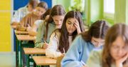 Czy w trakcie egzaminu ósmoklasisty można wyjść do toalety? Nauczycielka przestrzega
