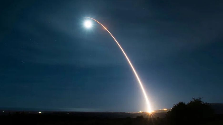 Wystrzelenie rakiety Minuteman-III z bazy w Kalifornii