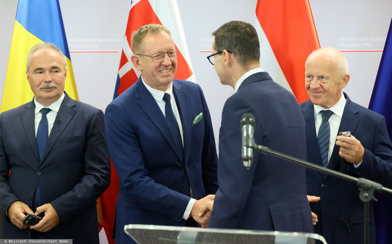 Czarna lista firm. Minister dał słowo, teraz się tłumaczy. "Czekam na koniec śledztwa"