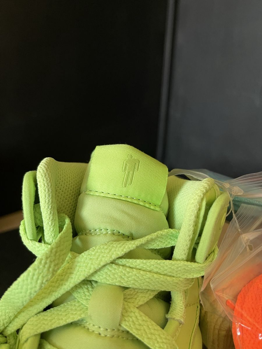 Na zdjęciu: Billie Eilish x Wmns Air Jordan 1 KO 'Volt'