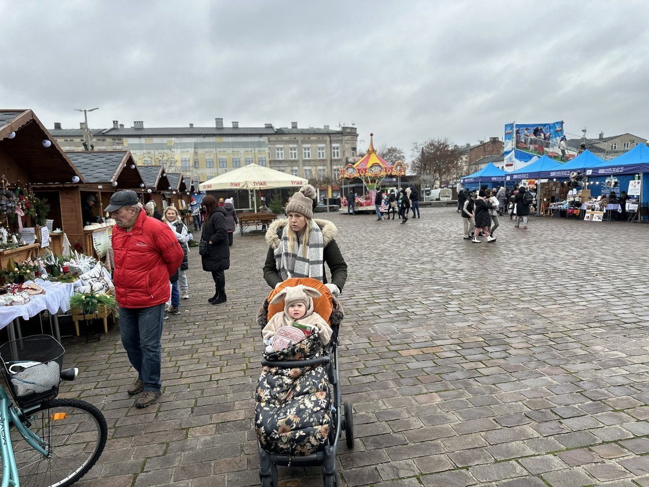 Jarmarki bożonarodzeniowe w Tomaszowie w trzy weekendy grudnia 2025. Nadchodzi prawdziwie świąteczny klimat