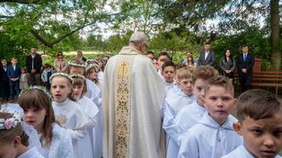 Uroczysta Komunia Święta w Mieścisku – 29 dzieci przystąpiło do sakramentu
