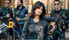Penelope Cruz z Janem Wieczorkowskim promuje piwo Karmi jako „nie za słodkie, nie za gorzkie” (wideo)
