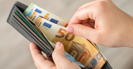 Kiosk z gazetami zmieniła w mieszkanie. "3,5 tys. euro za 4 m kw."