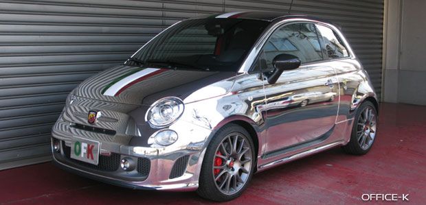 Fiat 500 Tributo Ferrari w chromie [wideo]