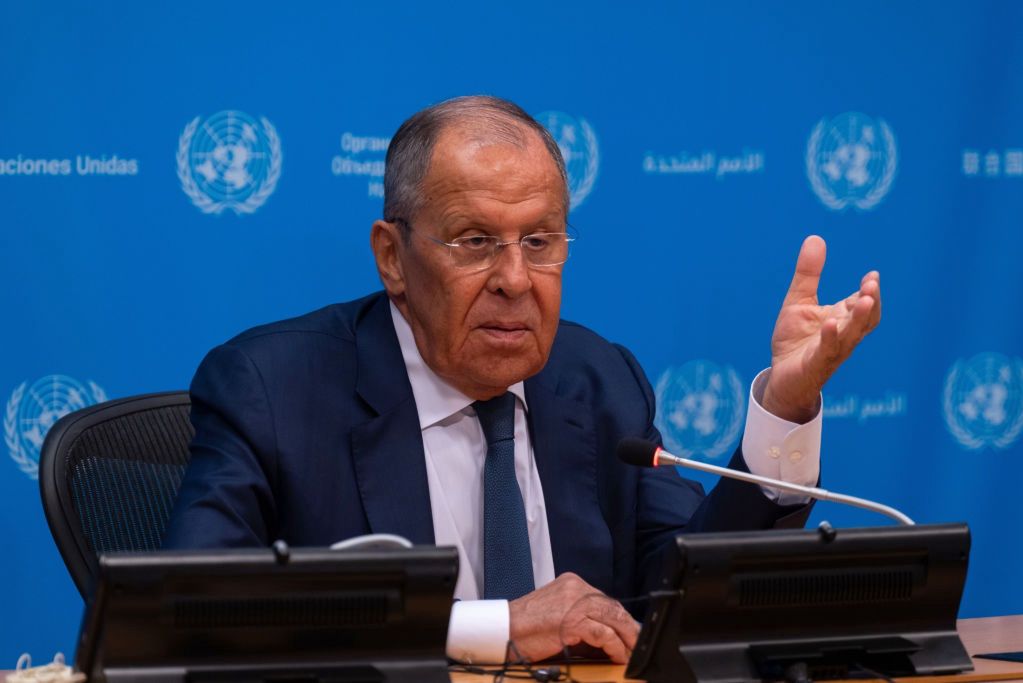 Turkey's dual role: Arms to Ukraine, peace talks on the table