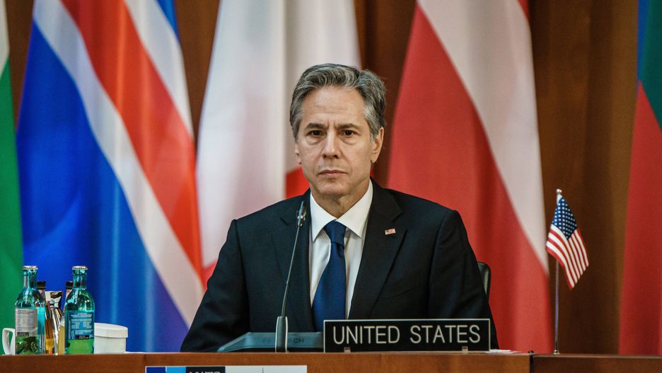 Informal Meeting of NATO Foreign Ministers in Berlinepa09948040 US Secretary of State Antony Blinken looks on during a NATO Foreign Ministers Meeting in Berlin, Germany, 15 May 2022. NATO's Ministers of Foreign Affairs meet from 14 to 15 May 2022 in Berlin.  EPA/CLEMENS BILAN Dostawca: PAP/EPA.CLEMENS BILAN