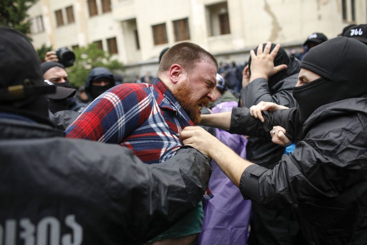 Protest in Tbilisi against the law on "foreign agents"