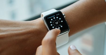 Wiemy kiedy zadebiutują (i jak wyglądają) nowe iPhone'y oraz Apple Watch Series 4