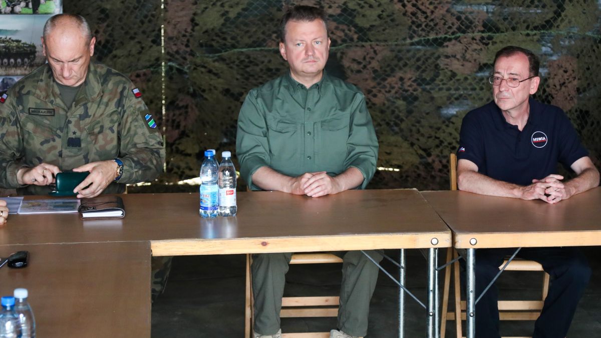 Sprzeczka podczas konferencji prasowej z udziałem ministrów