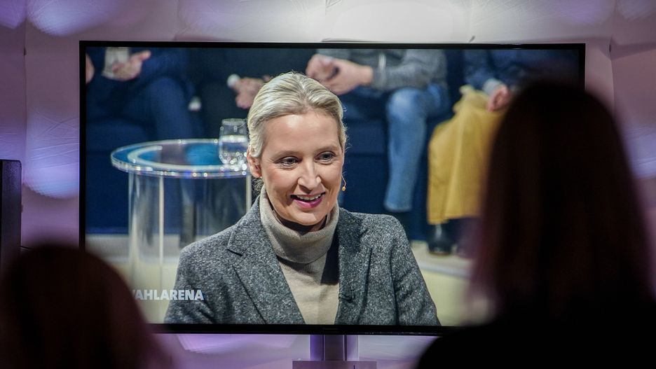 Niemcy przed wyborami: silny podział na wschód i zachód ( Na zdjęciu: liderka AfD Alice Weidel)