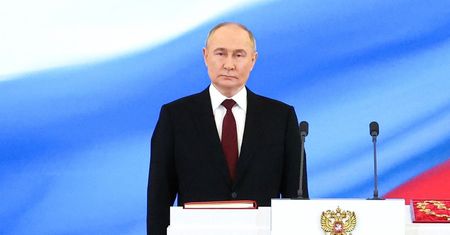 Rosjanie odcięci od pieniędzy. Chaos po wprowadzeniu zachodnich sankcji