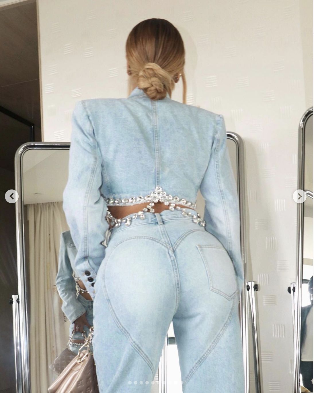 Beyonce w modnym jeansowym "mundurku"