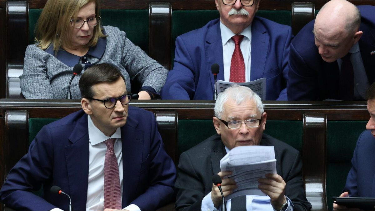 Na początku przyszłego roku płaca minimalna ma wzrosnąć do kwoty 3383 zł brutto, a następnie od lipca – do 3450 zł brutto miesięcznie 